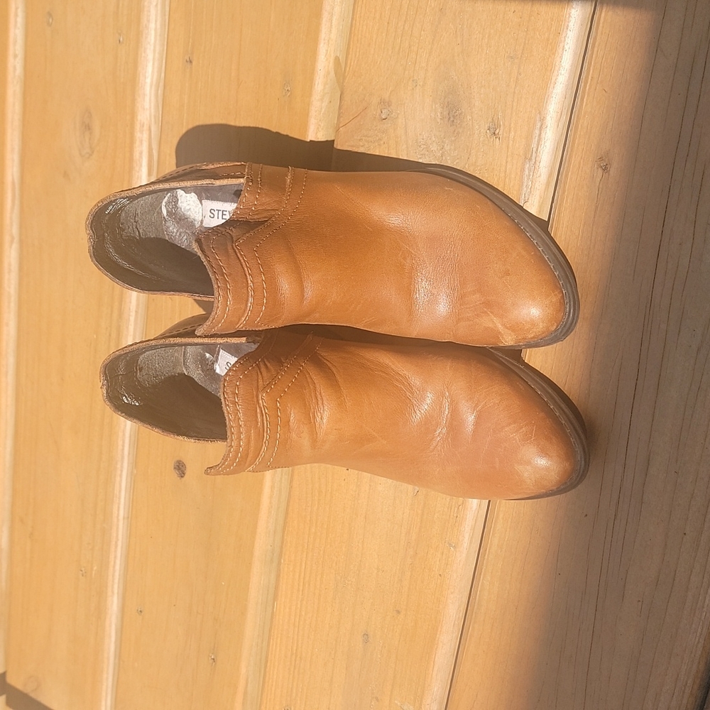 Steve Madden boots
